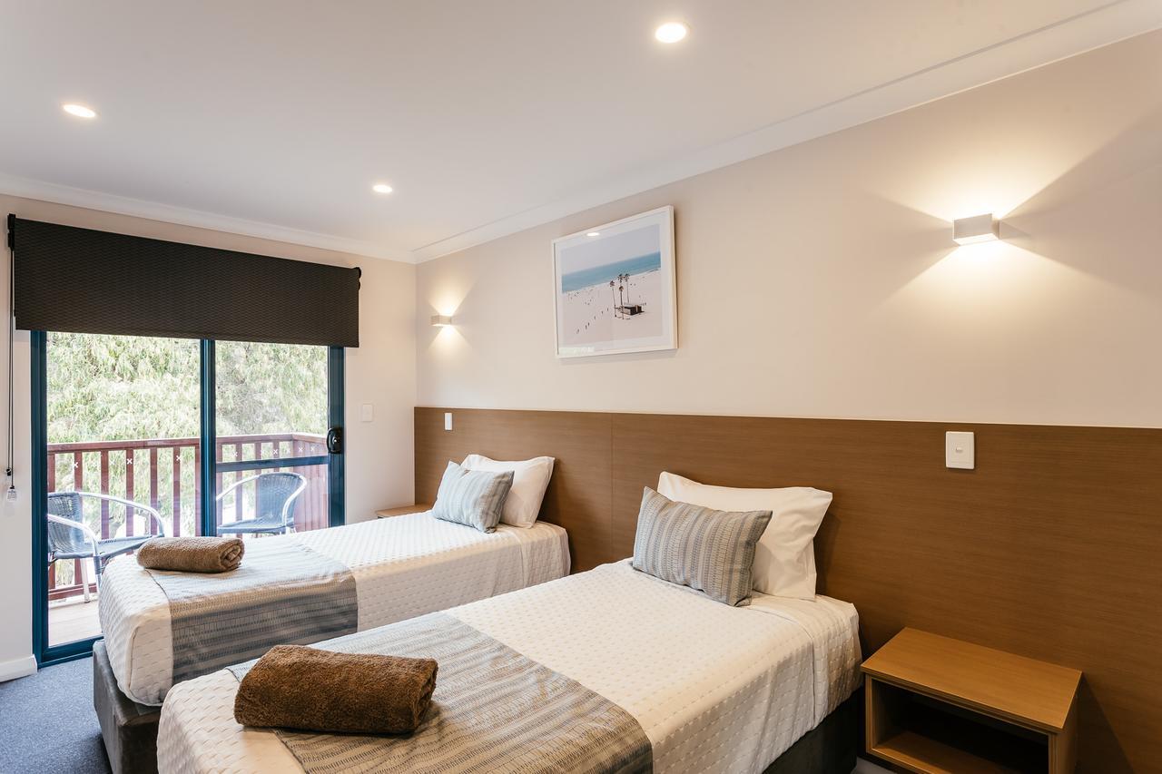 Dolphin Lodge Albany - Self Contained Apartments At Middleton Beach Exterior photo