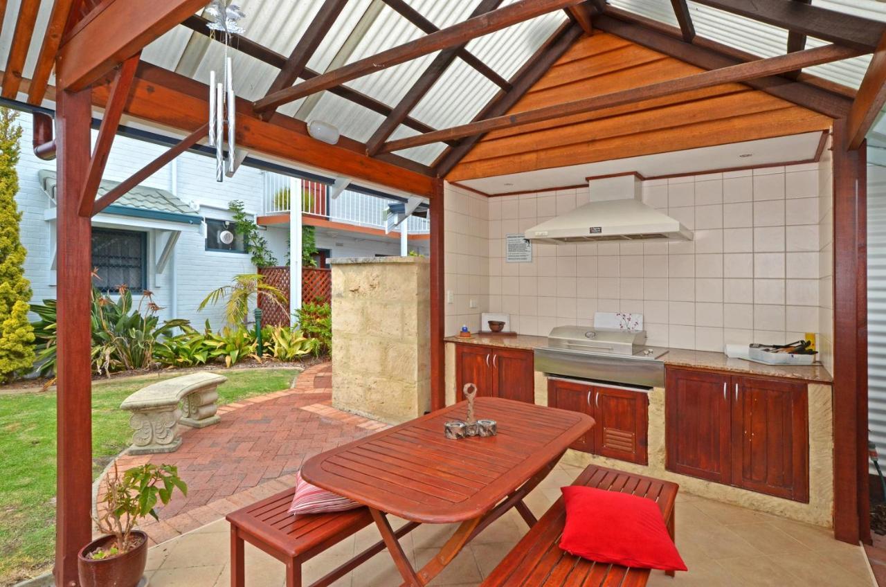 Dolphin Lodge Albany - Self Contained Apartments At Middleton Beach Exterior photo
