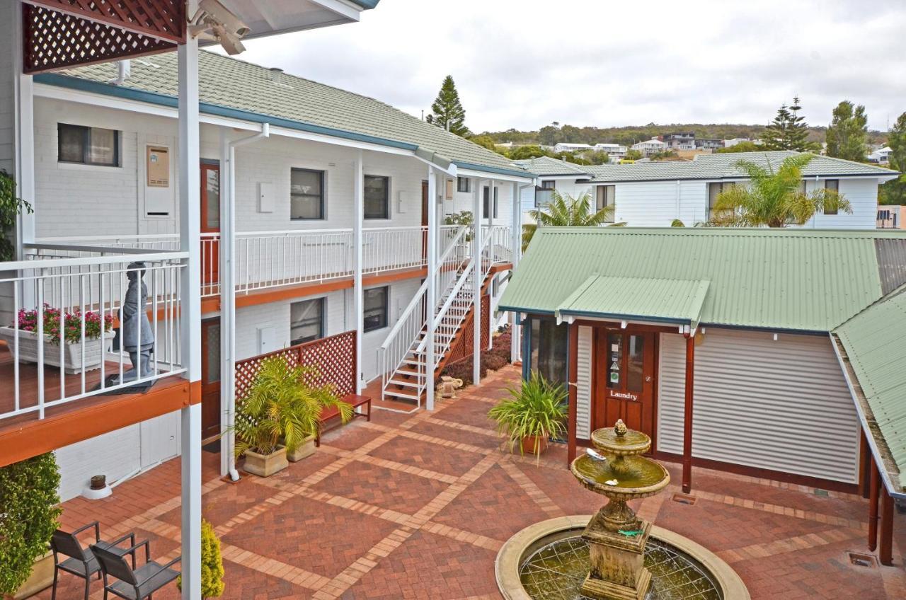 Dolphin Lodge Albany - Self Contained Apartments At Middleton Beach Exterior photo